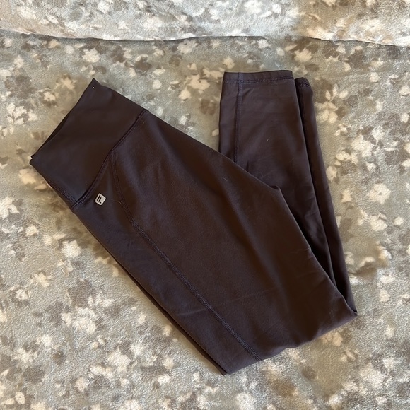 Fabletics 7/8 Powerhold Leggings - Picture 2 of 4